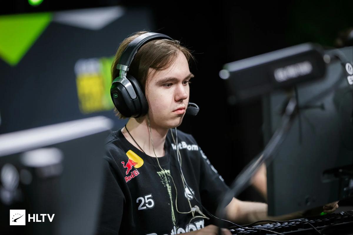 2025LPL全明星周末每日票数汇总：Jiejie依旧最高